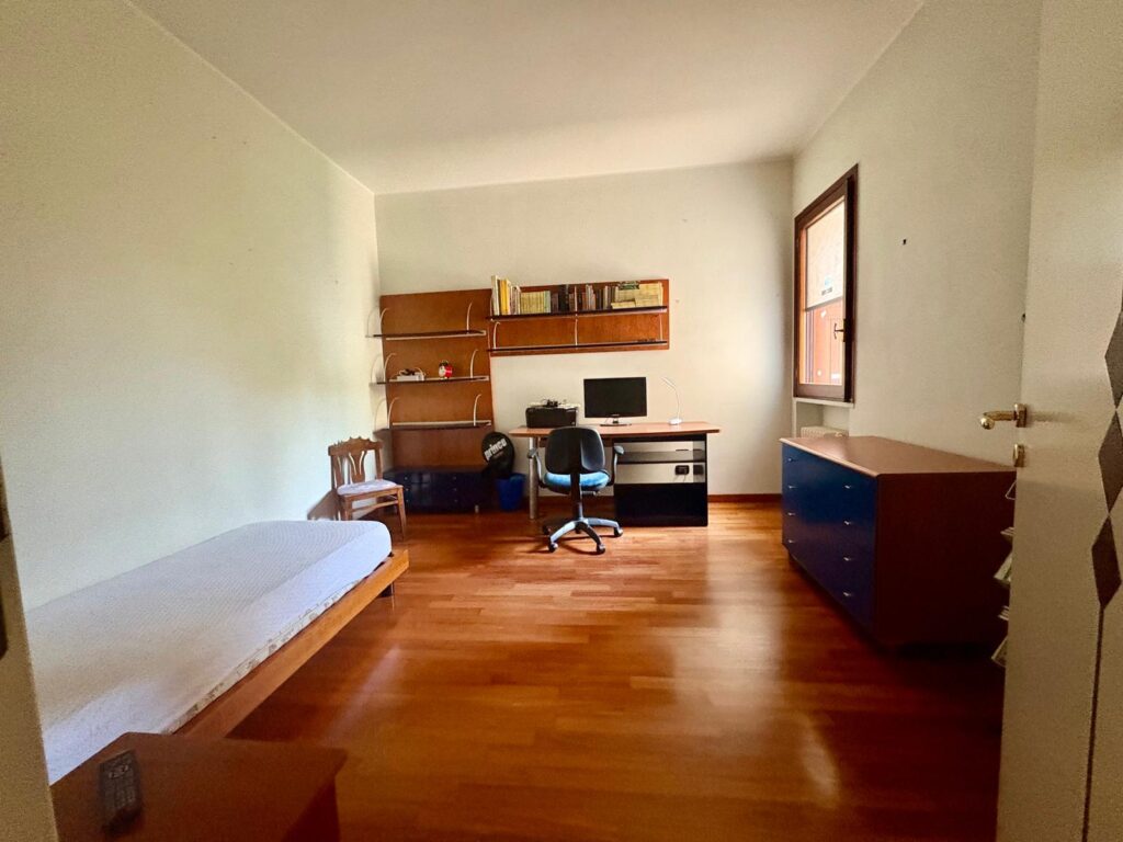 Appartamento in vendita in via Ruggero Flores