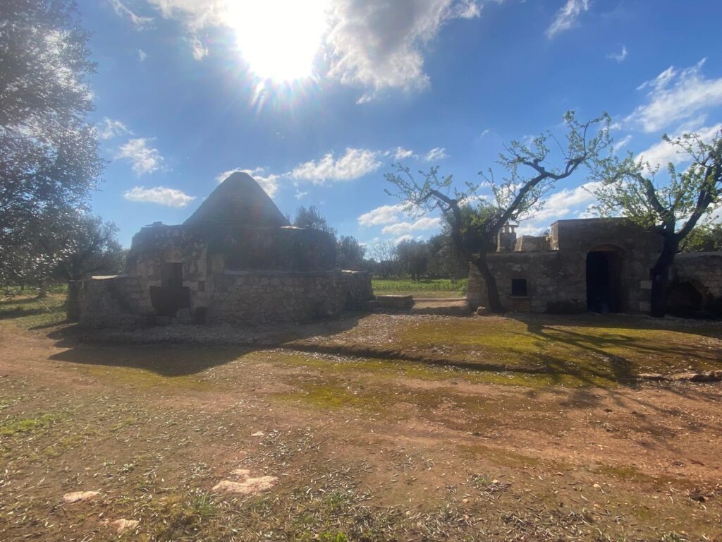 Trullo in vendita in contrada Veneri