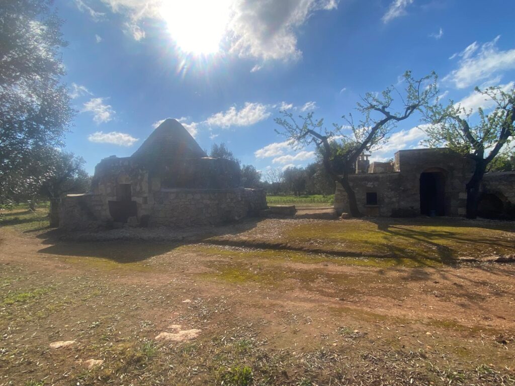Trullo in vendita in contrada Veneri