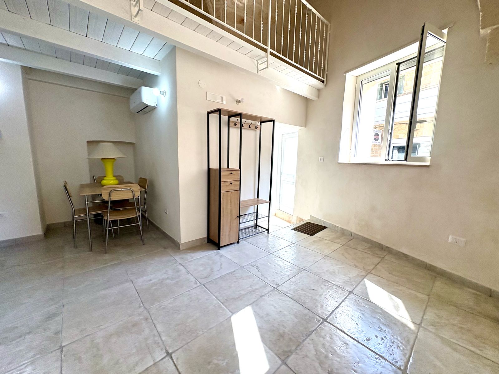 Appartamento su due piani in vendita in Via S. Francesco, Francavilla Fontana (Br)